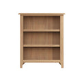 Étagère en bois clair avec trois niveaux de rangement