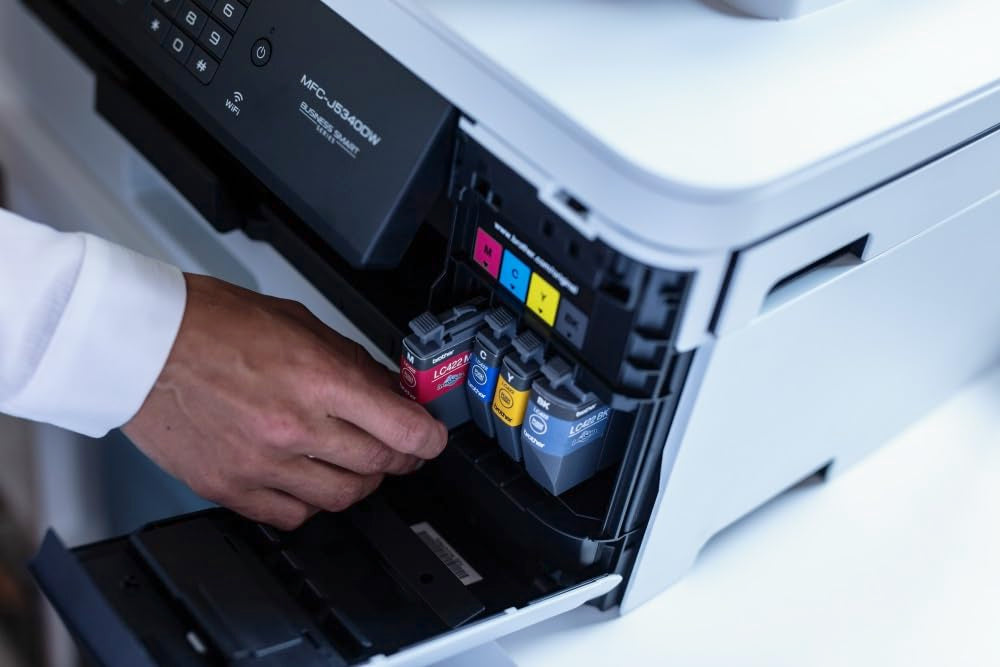 Brother MFC-J5340DW - Imprimante 4 en 1 (Impression/Copie/Scan/Fax) - Jet d'encre Couleur - Recto/Verso - WiFi Direct - Vitesse d'impression de 28 pag
